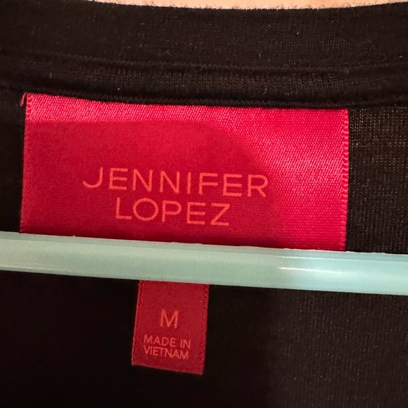 🎃Jennifer Lopez ladies sweater - Picture 2 of 4